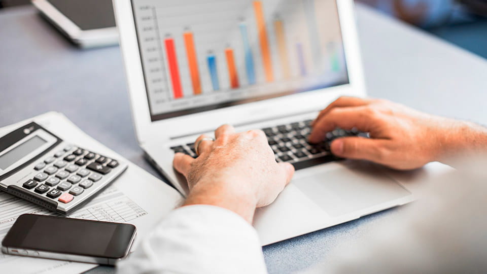 apetito-Magazin_Ernaehrung-und-Bewegung-im-Homeoffice