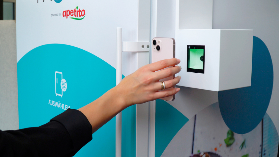 QR-Code am Automaten scannen