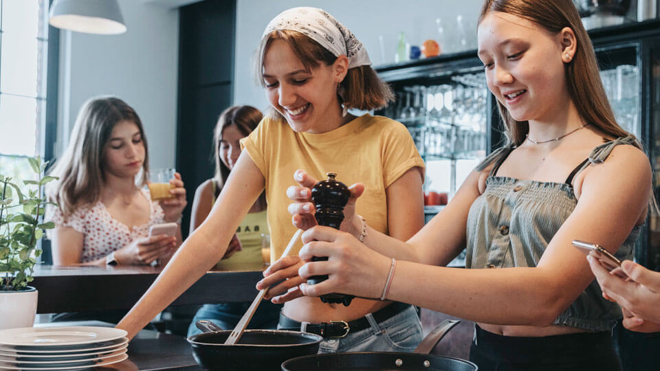 schule-apetito-ernaehrung-maedchen