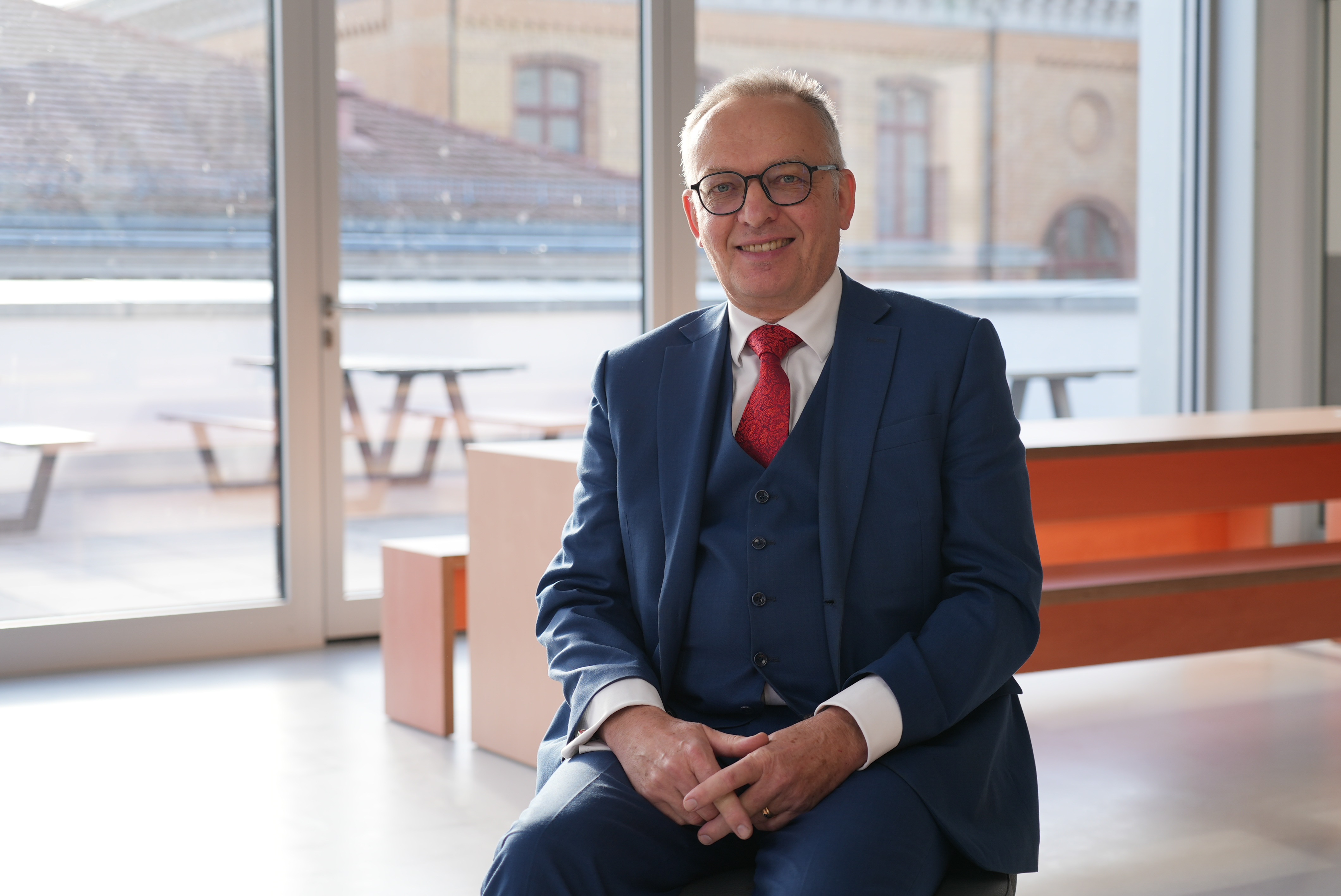 Schulleiter_Dietrich_Lhrs_01