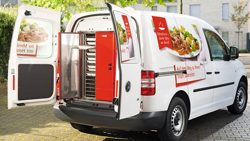 Offenes Frischemobil mit Öfen